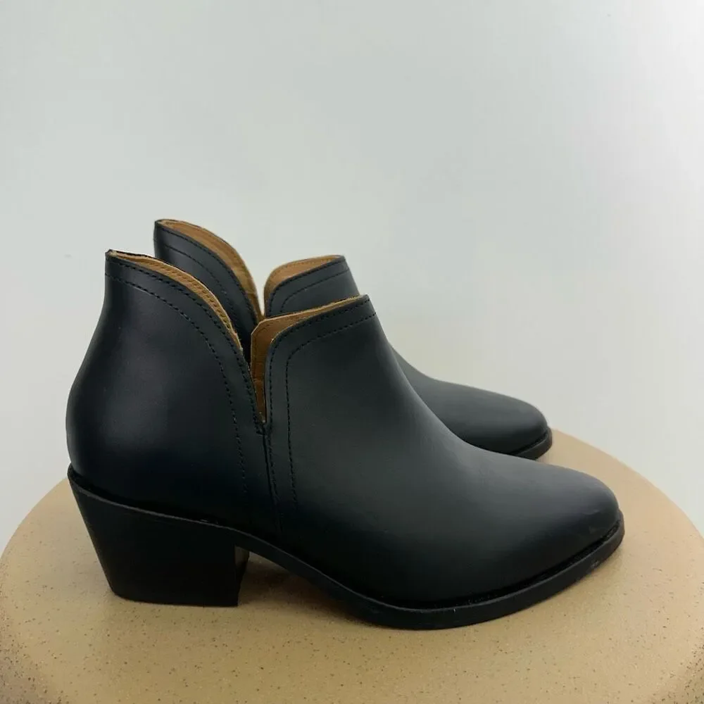 Nisolo Mia Everyday Ankle Black on Black Water Resistant Leather Stacked Heel Bo
